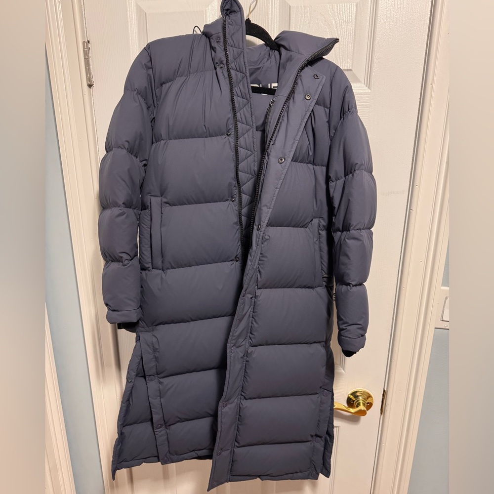 Aritzia The super Puff long down CliMATTE coat XS